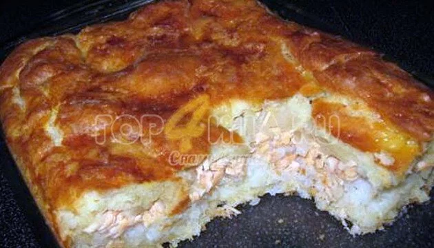 Пирог с рыбой и рисом прев