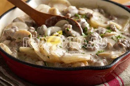 Картофель с грибами и говядиной под сливочным соусом1