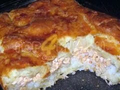 Пирог с рыбой и рисом